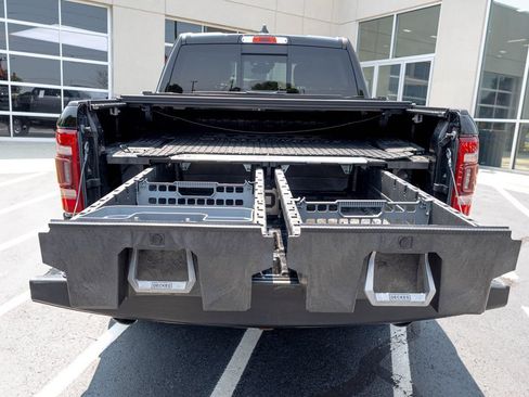 Used 2019 RAM 1500 Laramie AWD/4WD image 58