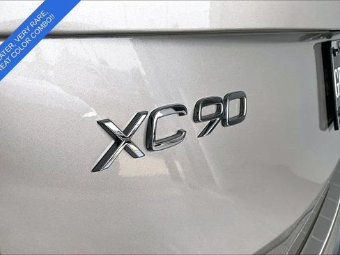 Used 2025 Volvo XC90 B6 Plus w/ Protection Package Premier AWD/4WD image 40