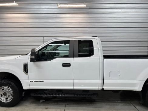 Used 2022 Ford F350 XL w/ Power Equipment Group AWD/4WD image 9