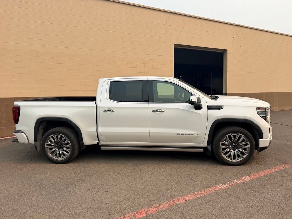 Used 2024 GMC Sierra 1500 Denali Ultimate AWD/4WD image 3