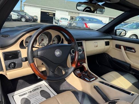 Used 2001 Mercedes-Benz SLK 320 image 16