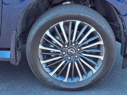 Used 2025 Nissan Armada Platinum Reserve image 34