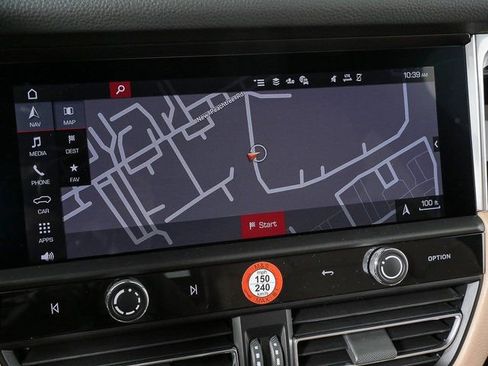 New 2026 Porsche Macan AWD image 15