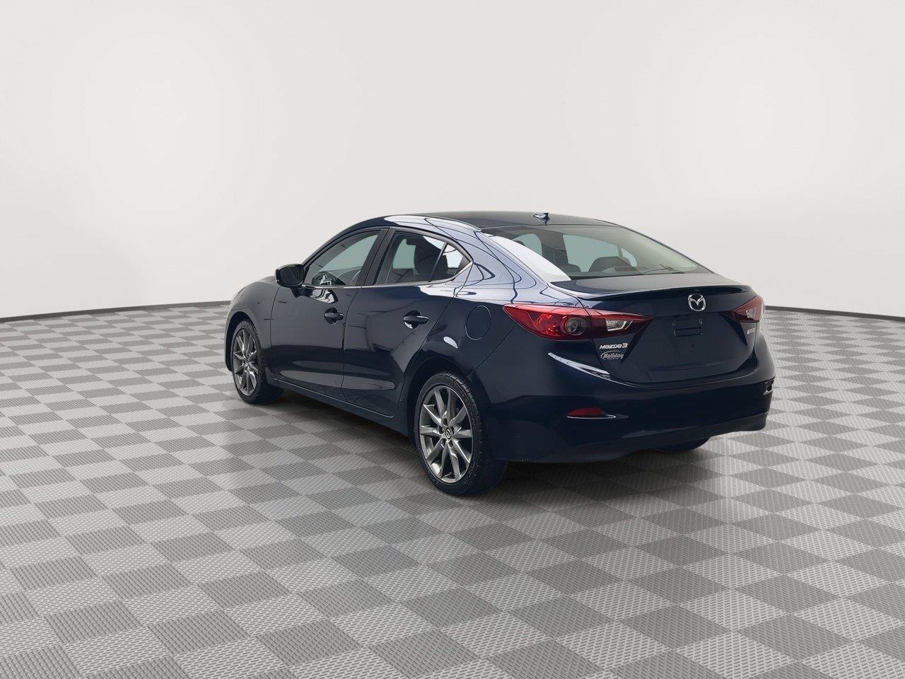 Used 2018 MAZDA MAZDA3 Touring FWD image 33