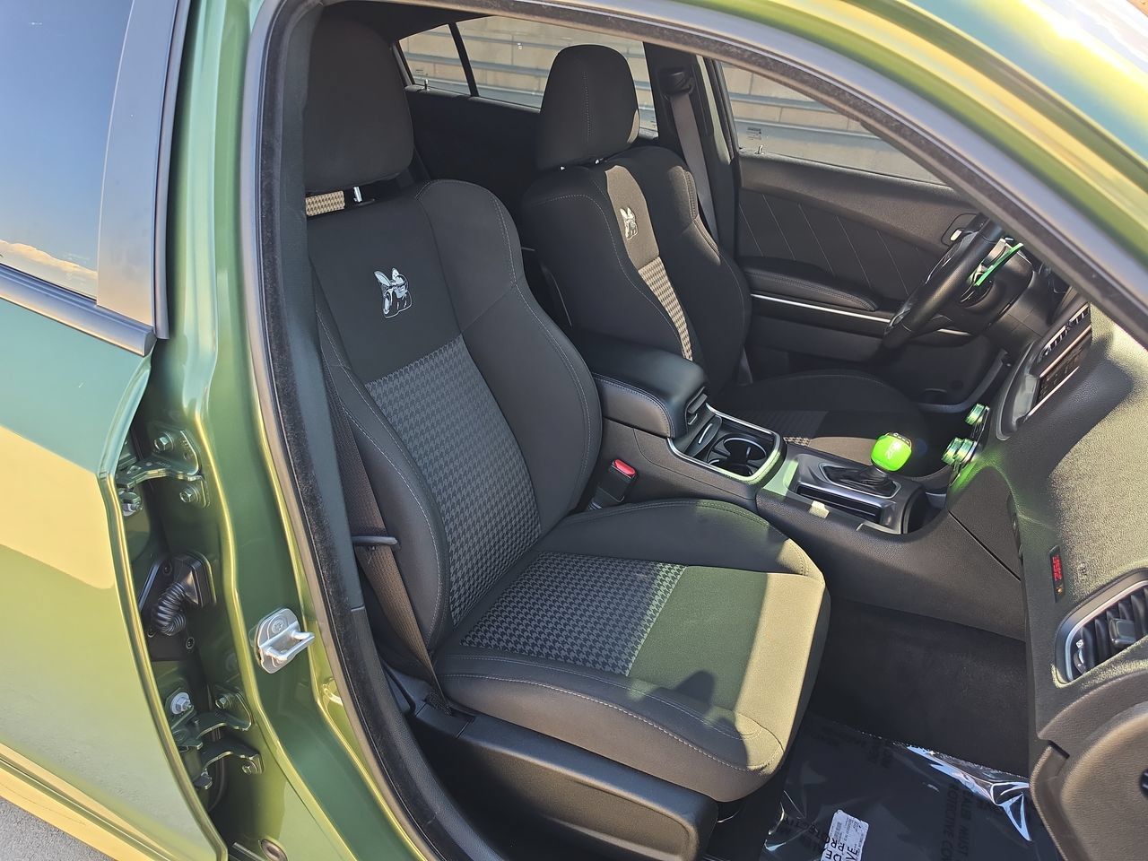 Used 2022 Dodge Charger Scat Pack RWD image 27