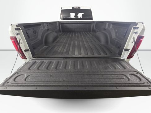 New 2026 RAM 3500 Big Horn AWD/4WD image 17