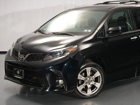 Used 2020 Toyota Sienna SE FWD image 5