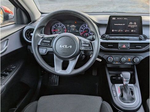 Used 2024 Kia Forte LXS image 23