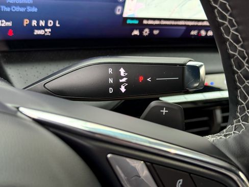 Used 2025 Buick Enclave Avenir w/ LPO, Floor Liner Package image 43