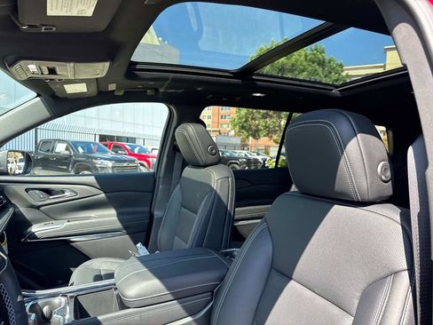 New 2026 Chevrolet Traverse LT w/ Sun and Wheel Package image 18