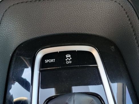 Used 2020 Toyota Corolla SE image 24