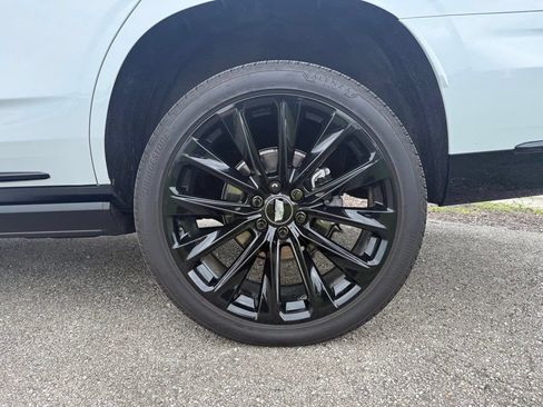 Certified 2026 Cadillac Escalade Sport w/ LPO, ONYX Package AWD/4WD image 15
