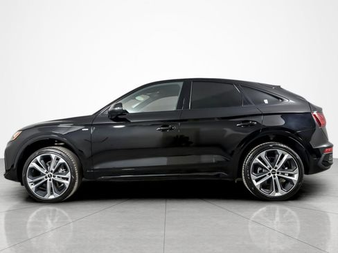 Used 2023 Audi Q5 2.0T Premium Plus w/ Premium Plus Package AWD/4WD image 2