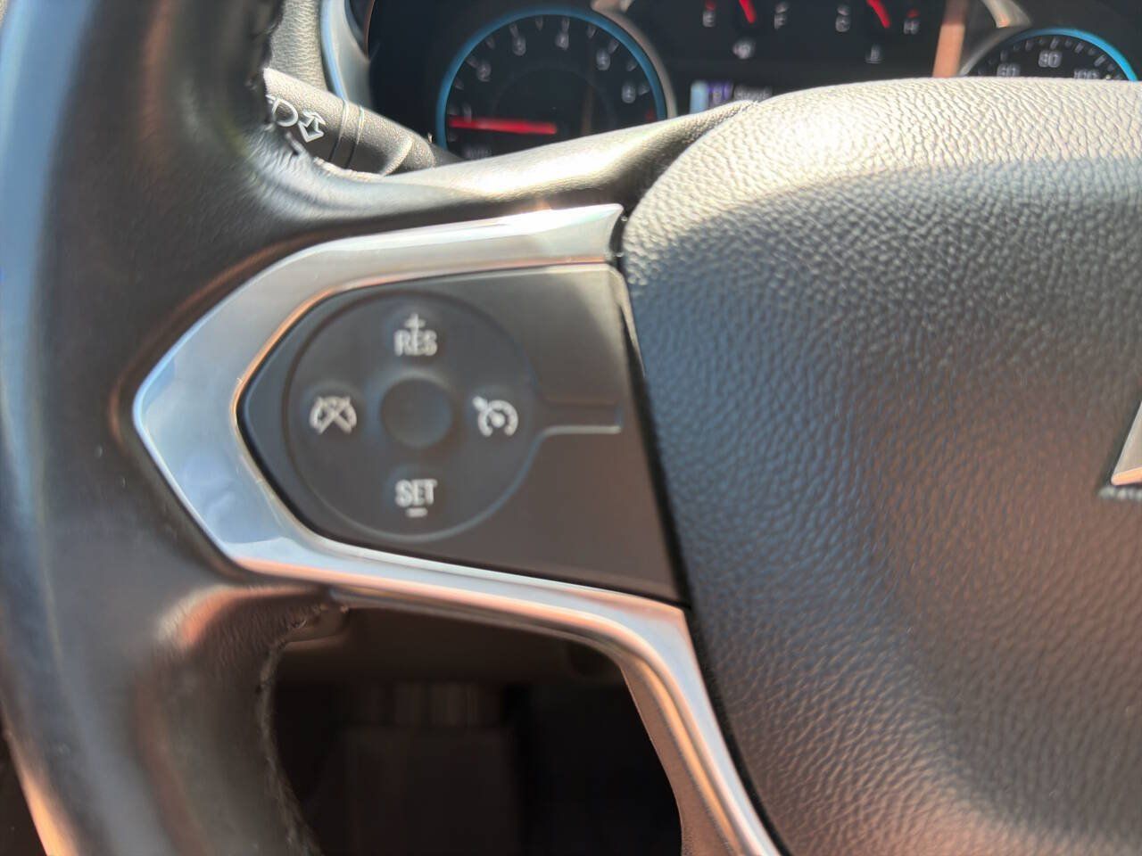 Used 2018 Chevrolet Traverse LT w/ LPO, Floor Liner Package AWD/4WD image 39