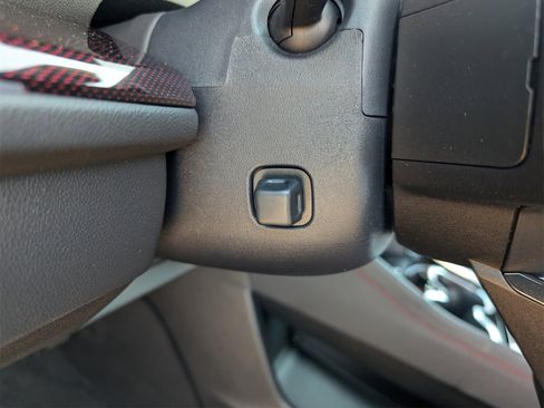 Used 2024 Chevrolet Traverse RS w/ LPO, Floor Liner Package image 36