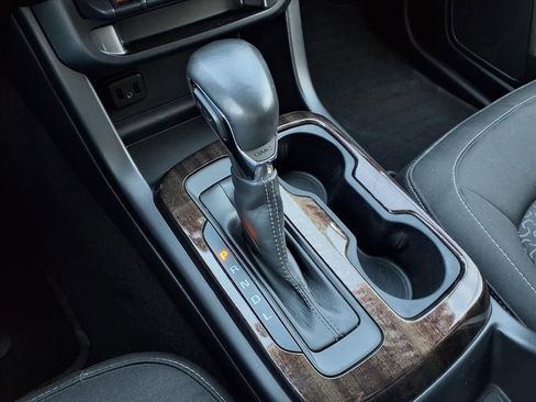 Certified 2022 GMC Canyon Elevation w/ Trailering Package image 11