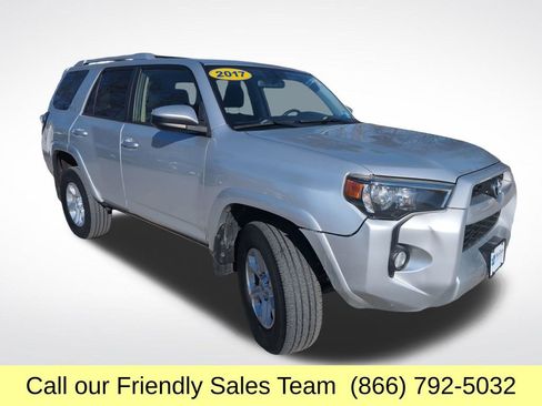 Used 2017 Toyota 4Runner SR5 image 9
