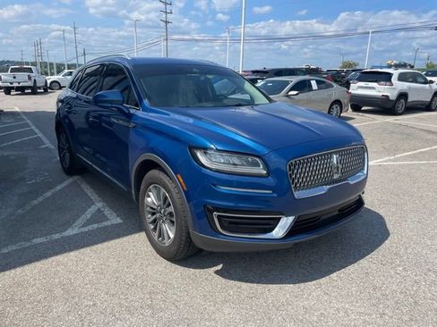 Used 2020 Lincoln Nautilus FWD w/ Equipment Group 101A image 3