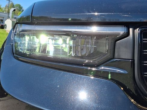 Used 2023 Jeep Grand Cherokee L Limited w/ Black Appearance Package AWD/4WD image 8