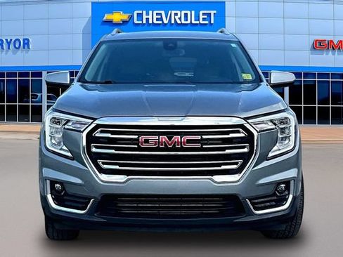 Used 2023 GMC Terrain SLT FWD image 2