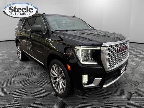 Used 2022 GMC Yukon Denali w/ Denali Premium Package image 7