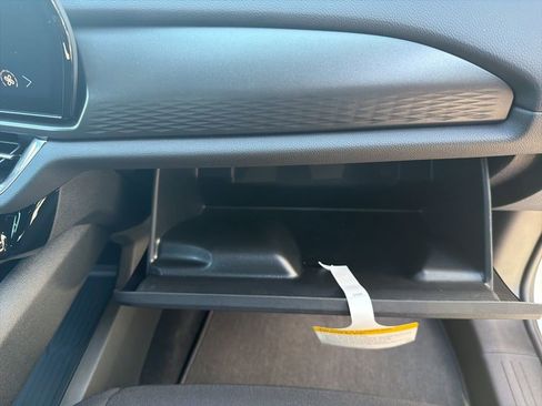 New 2026 Chevrolet Equinox EV LT image 23