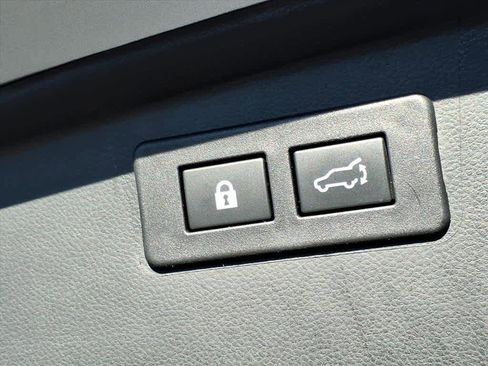 Certified 2023 Subaru Outback Premium image 17