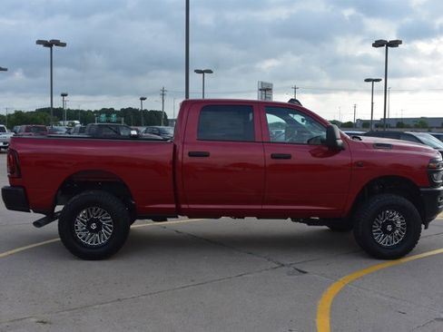 New 2026 RAM 2500 Tradesman AWD/4WD image 4