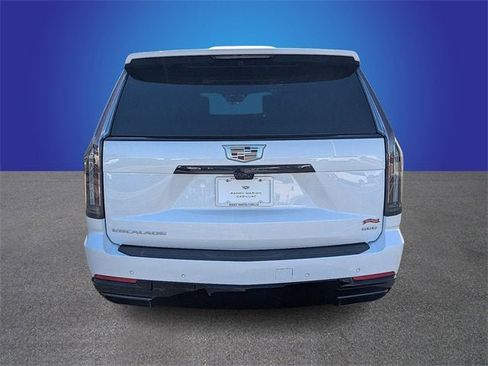 New 2025 Cadillac Escalade Sport Platinum w/ LPO, Floor Liner Package image 4