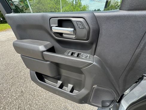 Used 2023 Chevrolet Silverado 1500 Custom AWD/4WD image 26