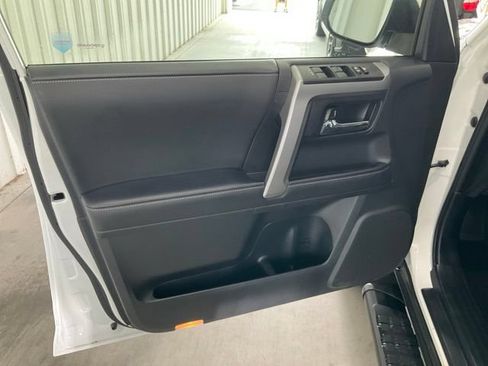 Used 2024 Toyota 4Runner SR5 Premium w/ Moonroof Package AWD/4WD image 5