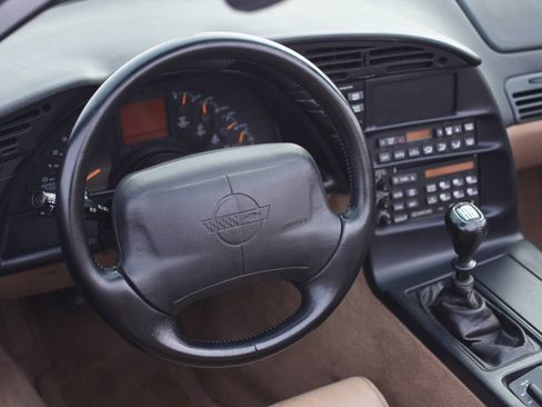 Used 1994 Chevrolet Corvette Convertible image 39