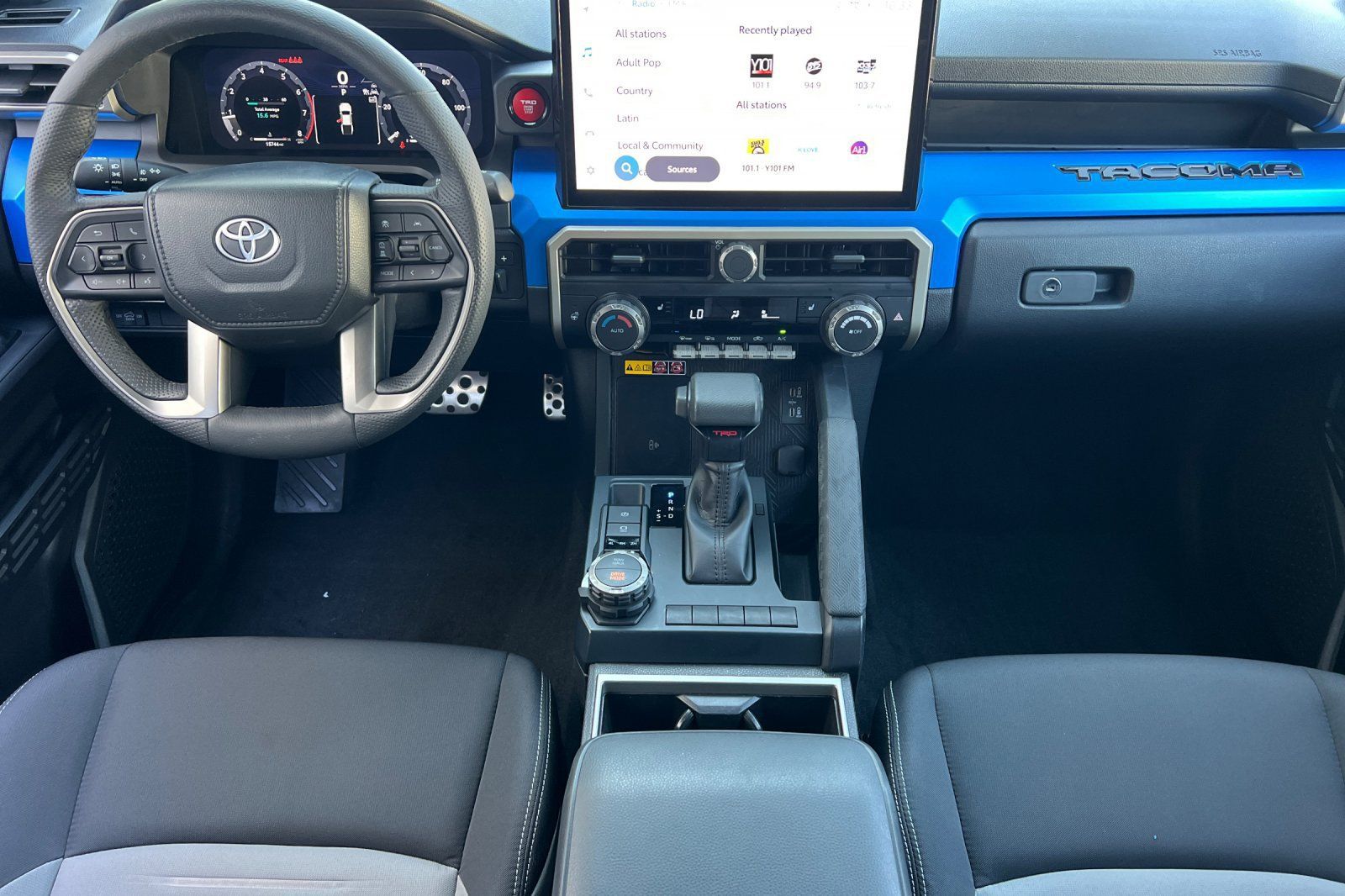 Certified 2025 Toyota Tacoma TRD Sport w/ TRD Sport Upgrade Package AWD/4WD image 13
