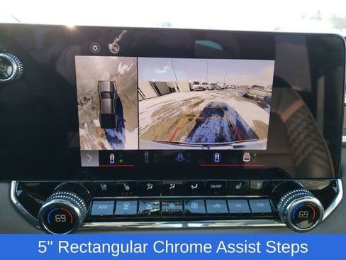 Used 2023 GMC Canyon Denali image 24