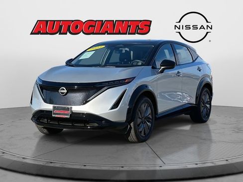 Used 2023 Nissan Ariya AWD image 6