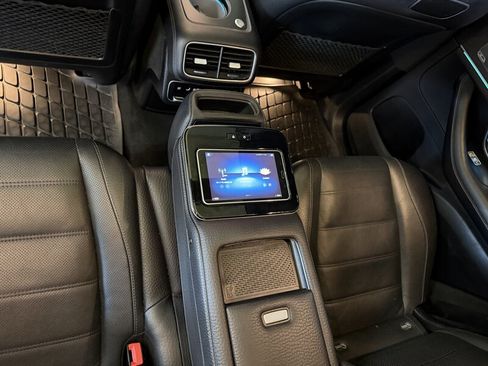 Used 2020 Mercedes-Benz GLS 580 4MATIC image 29