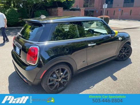 Used 2021 MINI Cooper SE w/ 6.5" Touchscreen Package FWD image 12