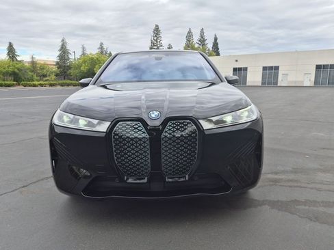 Certified 2024 BMW iX xDrive50 w/ Premium Package AWD/4WD image 2