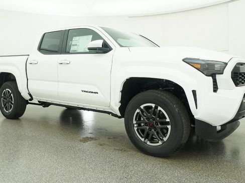 New 2026 Toyota Tacoma TRD Sport AWD/4WD image 29