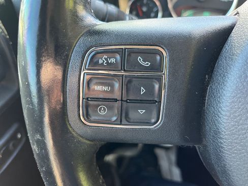 Used 2014 Jeep Wrangler Unlimited Rubicon w/ Connectivity Group AWD/4WD image 17
