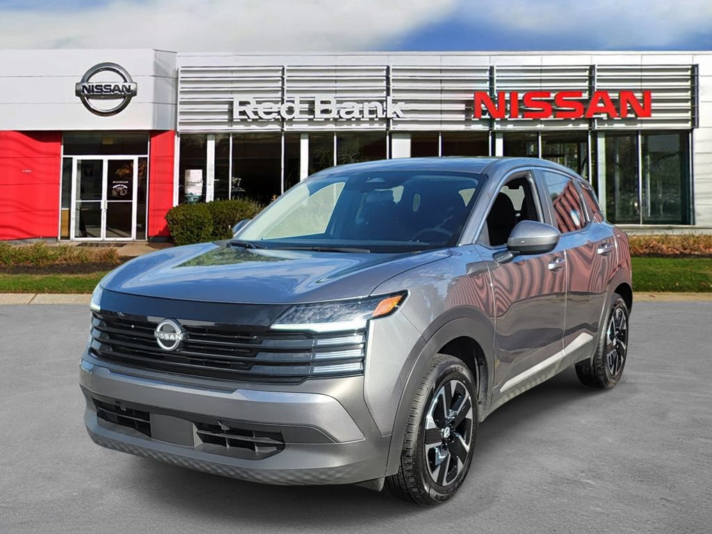 Used 2025 Nissan Kicks SV AWD/4WD image 4
