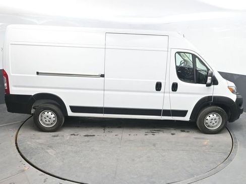 Used 2023 RAM ProMaster 2500 FWD image 31
