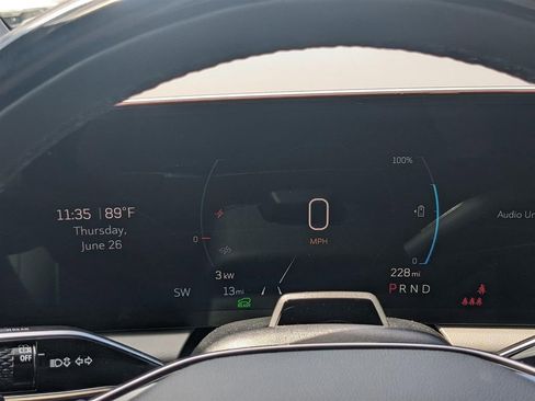 New 2025 Cadillac Optiq Luxury 1 image 20