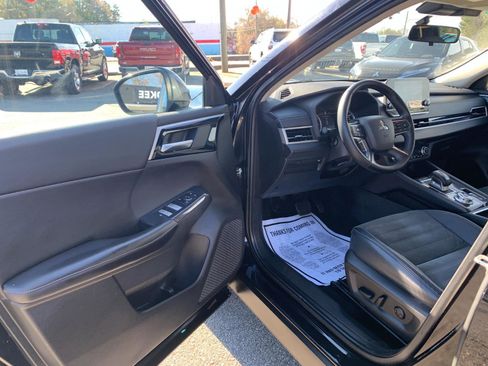 Used 2022 Mitsubishi Outlander SE image 5