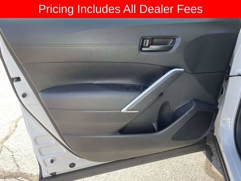 Used 2024 Toyota Corolla Cross LE FWD image 18