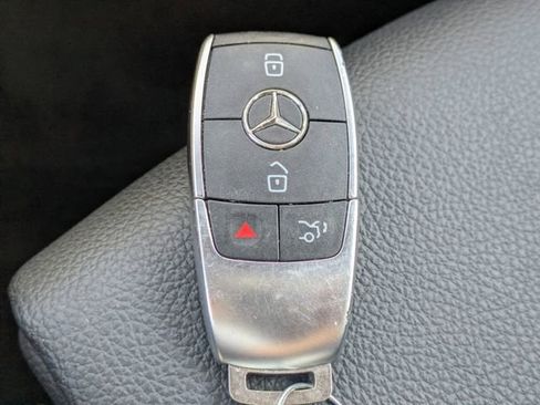 Used 2025 Mercedes-Benz CLA 250 4MATIC image 25