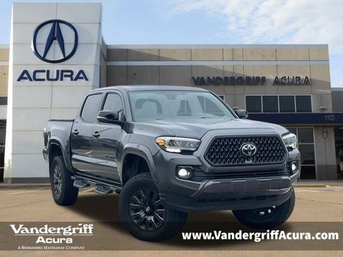 Used 2023 Toyota Tacoma Limited image 1