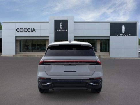 New 2026 Lincoln Nautilus Premier AWD/4WD image 5