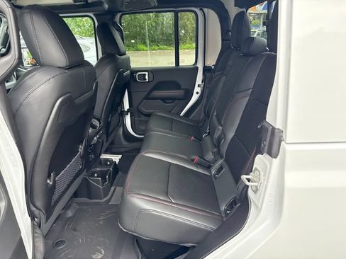 New 2026 Jeep Gladiator Rubicon AWD/4WD image 13