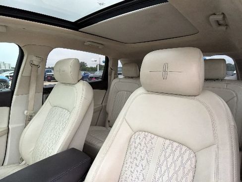 Used 2019 Lincoln Nautilus Black Label FWD image 16